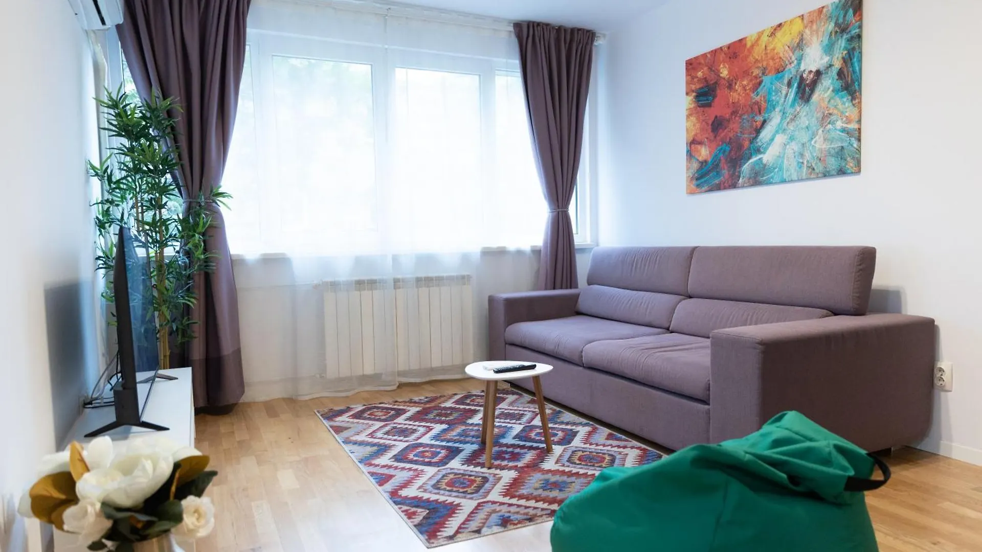 Old Town Central Oasis - Secured Parking Nearby - Self Check In - Metro Station At 1Min Bükreş Romanya