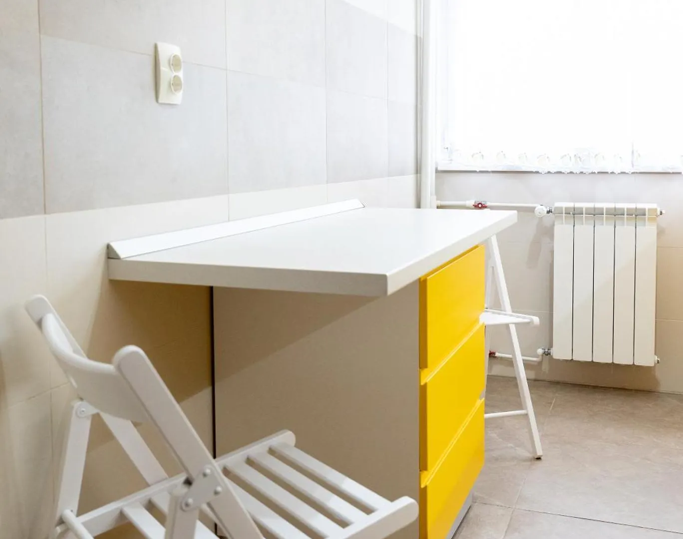 Apartamento Old Town Central Oasis - Secured Parking Nearby - Self Check In - Metro Station At 1Min Bucareste