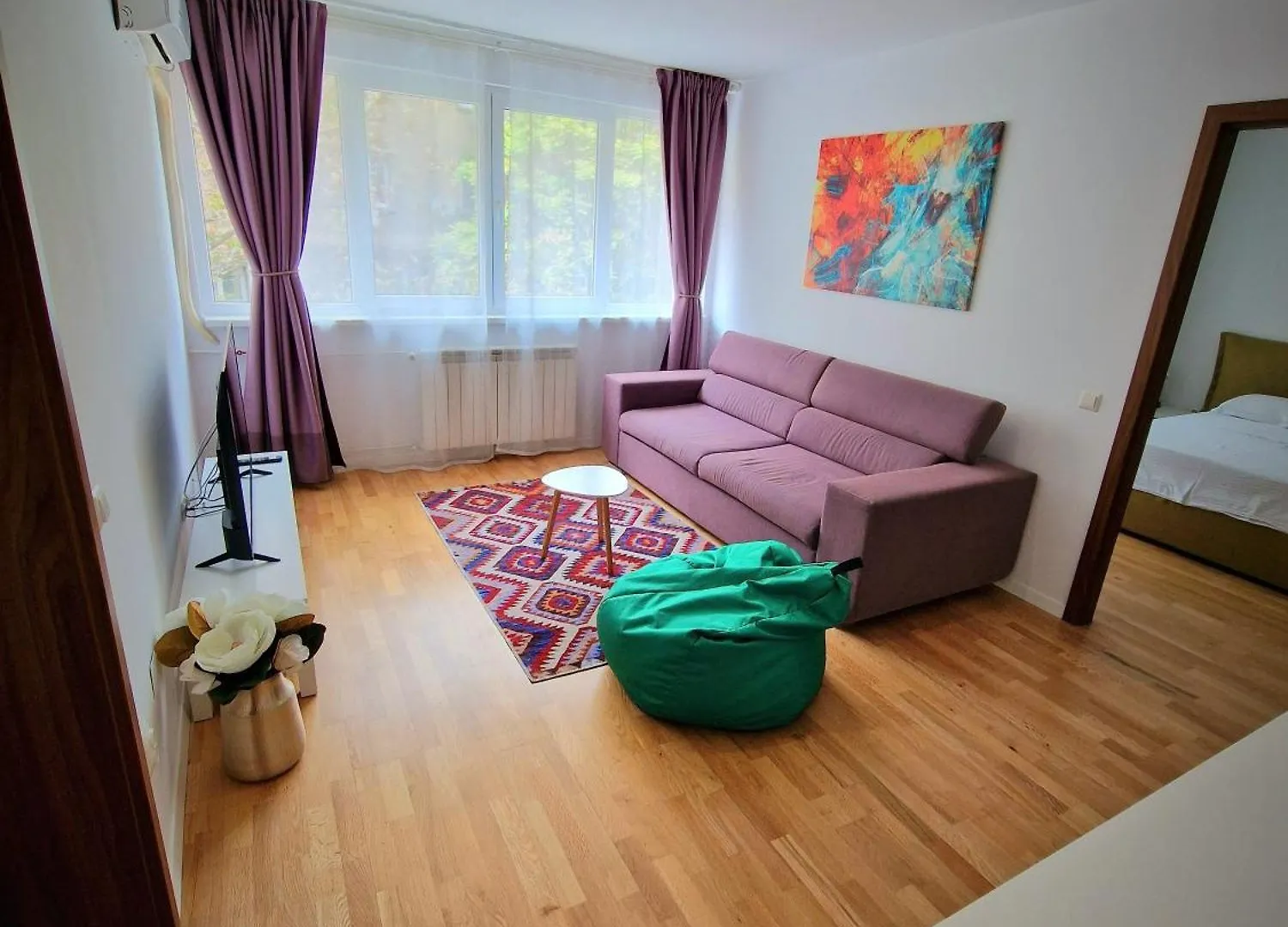 Old Town Central Oasis - Secured Parking Nearby - Self Check In - Metro Station At 1Min Bucureşti Apartament